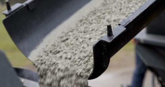 Betonvloer storten, gevlinderd betonvloer storten. proces betonvloer storten