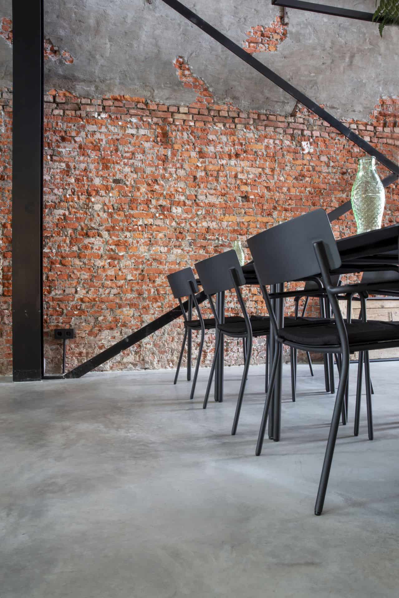 Betonnen bedrijfsvloer, kantoorvloer, vloer kantoor